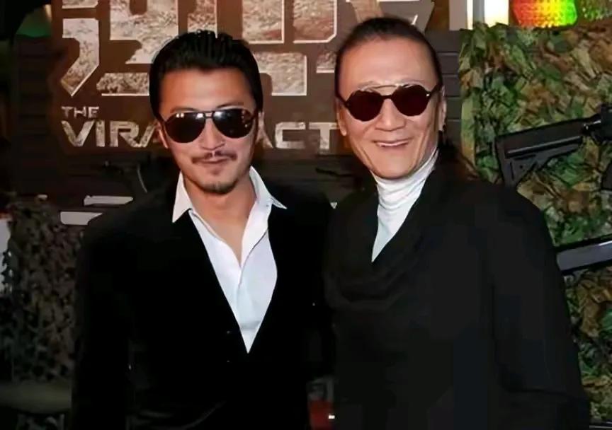 遗嘱摊开了，王菲架火上了。

谢贤遗嘱写得很明白：百分之九十留给两个孙子：张柏芝
