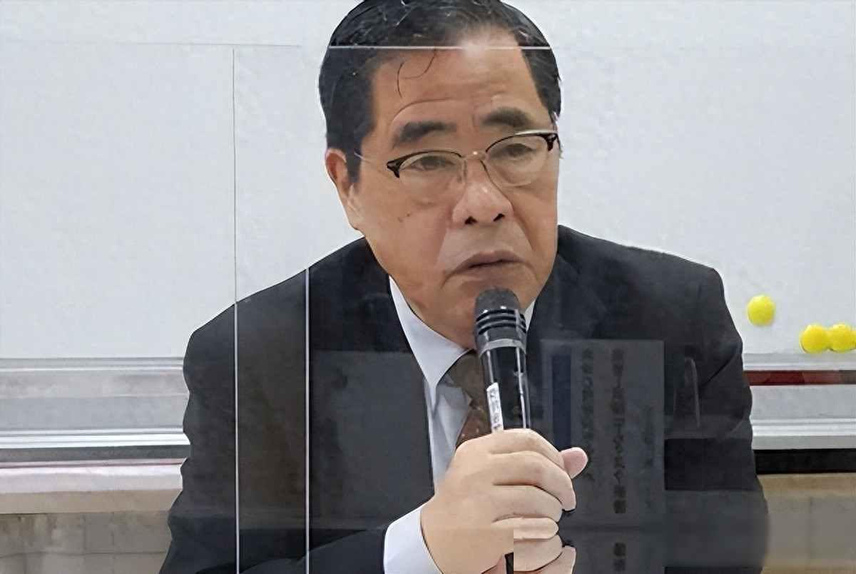 退役少将靠预言走红，中日必战论喧嚣一时，真相却藏在军费账单里

日本有个退休的陆
