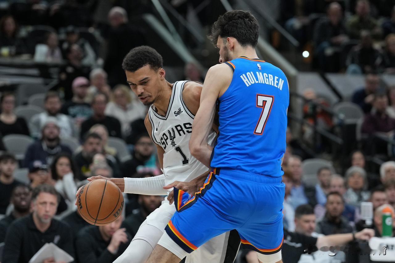 仅三战，就把雷霆队的联盟第一，73胜和总冠军的梦想全打没了！
在雷霆和马刺队的前