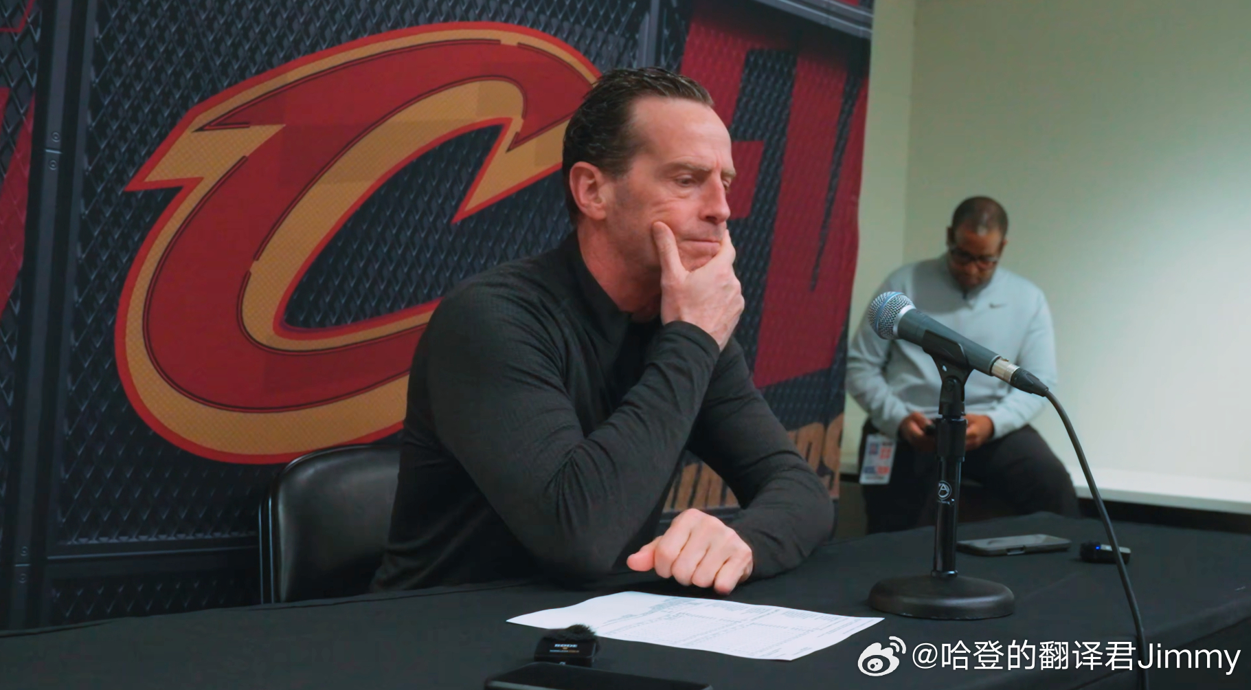 阿特金森刚将詹姆斯·哈登称为历史前十球员。 