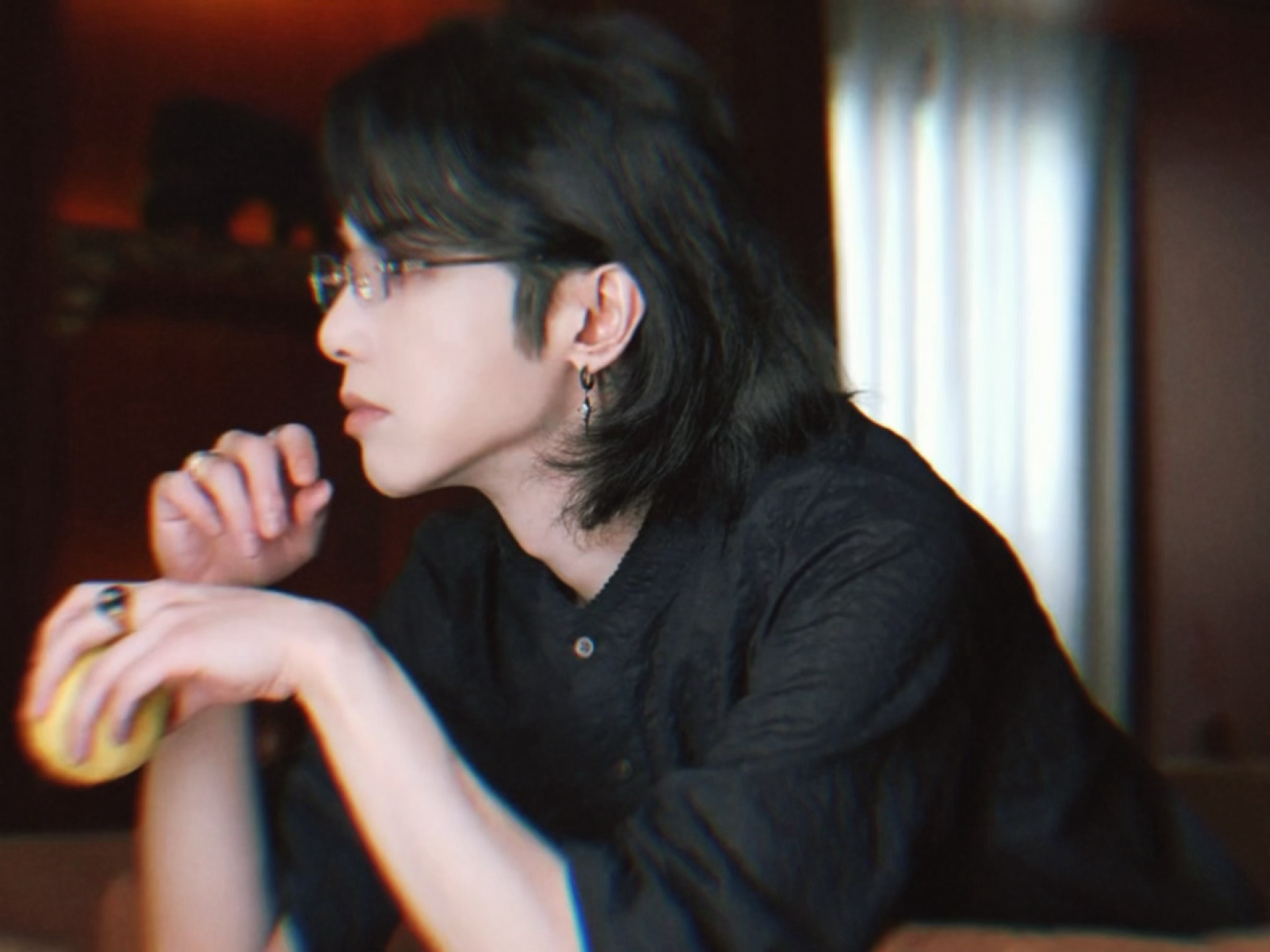这个侧颜下颌线谁看了不疯狂😭😭😇😇😇华晨宇重点品牌联合创始人