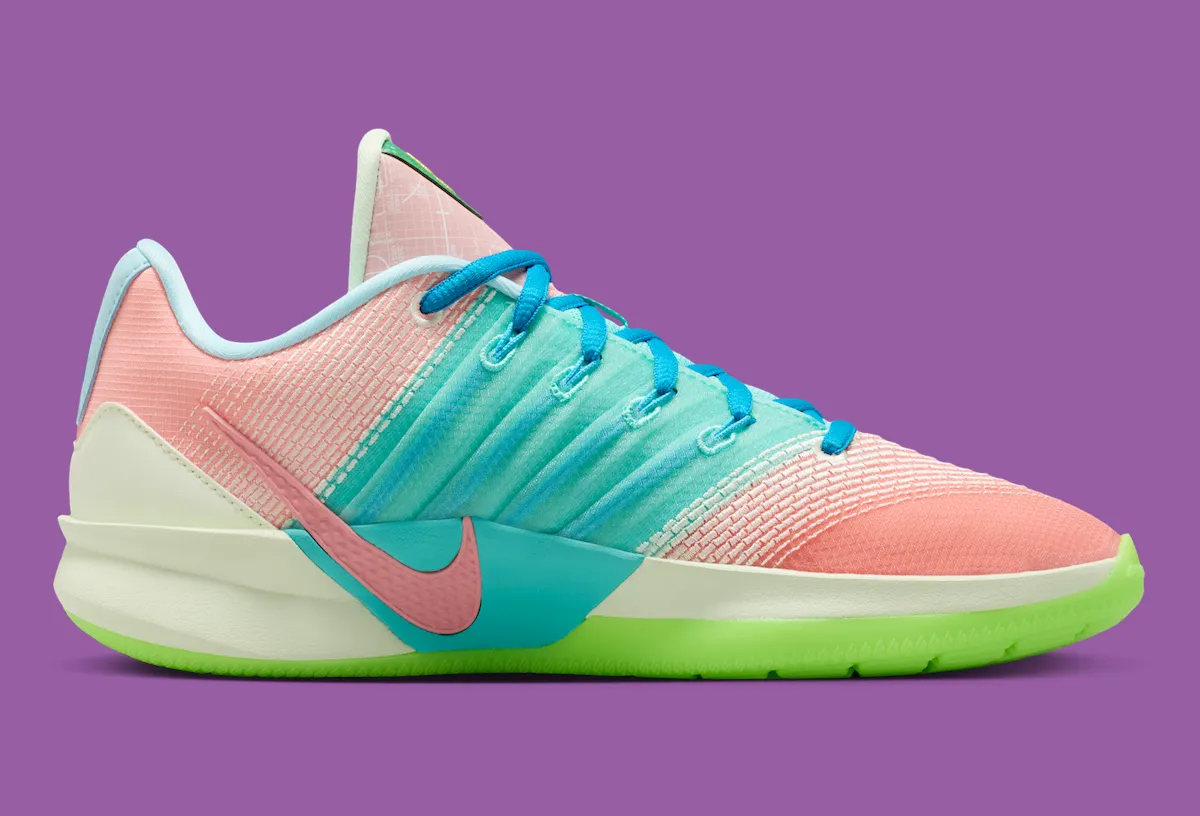 Nike Sabrina 3 迎来一款 “What The” 配色，将于 4 月