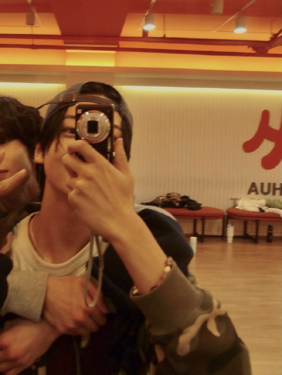 乐华注册“N:DOUBLE”为新男团团名，可能有Zb1的几个成员，加上下面的几个