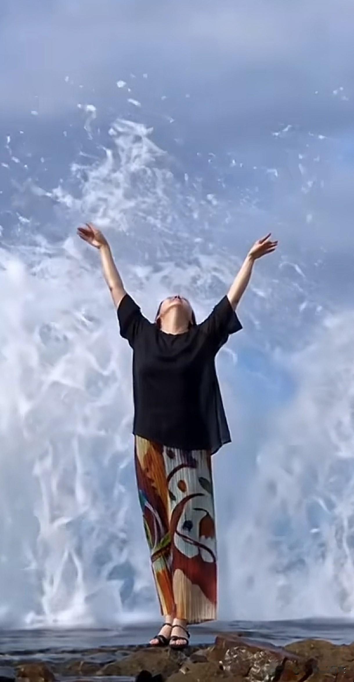 要求他人善，自己先文明。
    [微风][微风][微风][比心][微风][微风