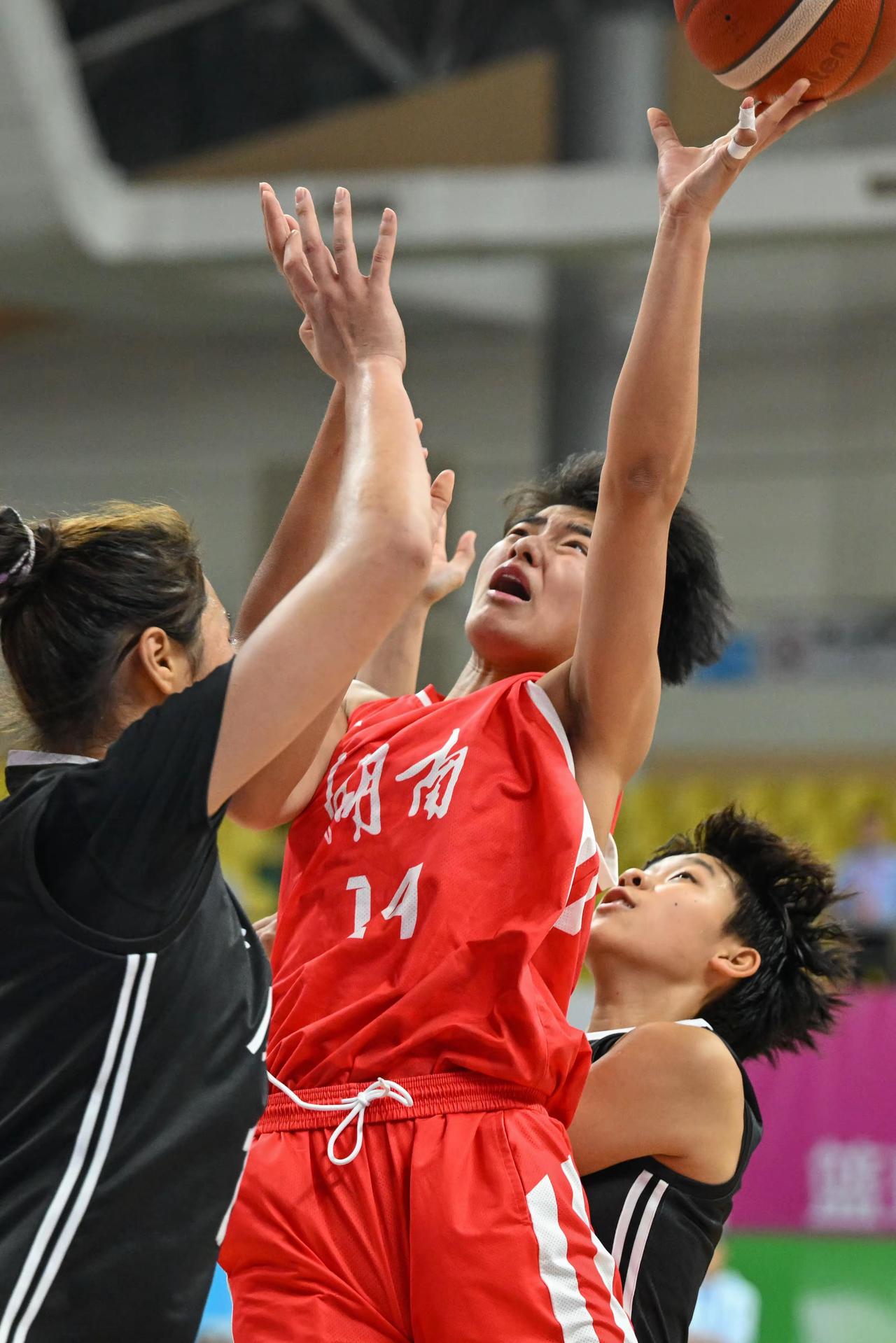 我湖南女篮独苗具备打进全运会决赛的实力！

在上届全运会上，湖南U18女篮就是以