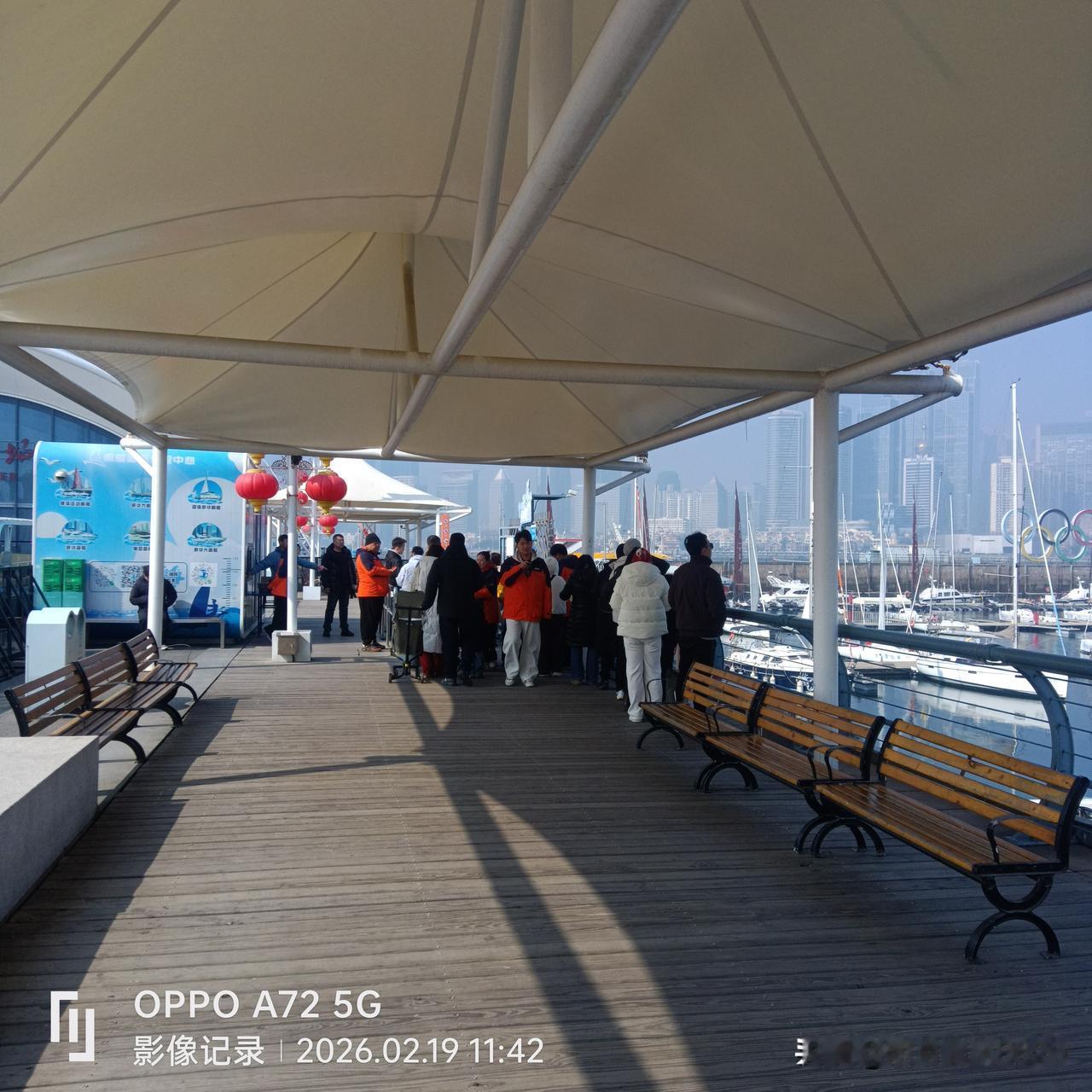 昨天让我们措手不及，大大出现预料之外！

9点正式开始运营后，原本今天估计没有几