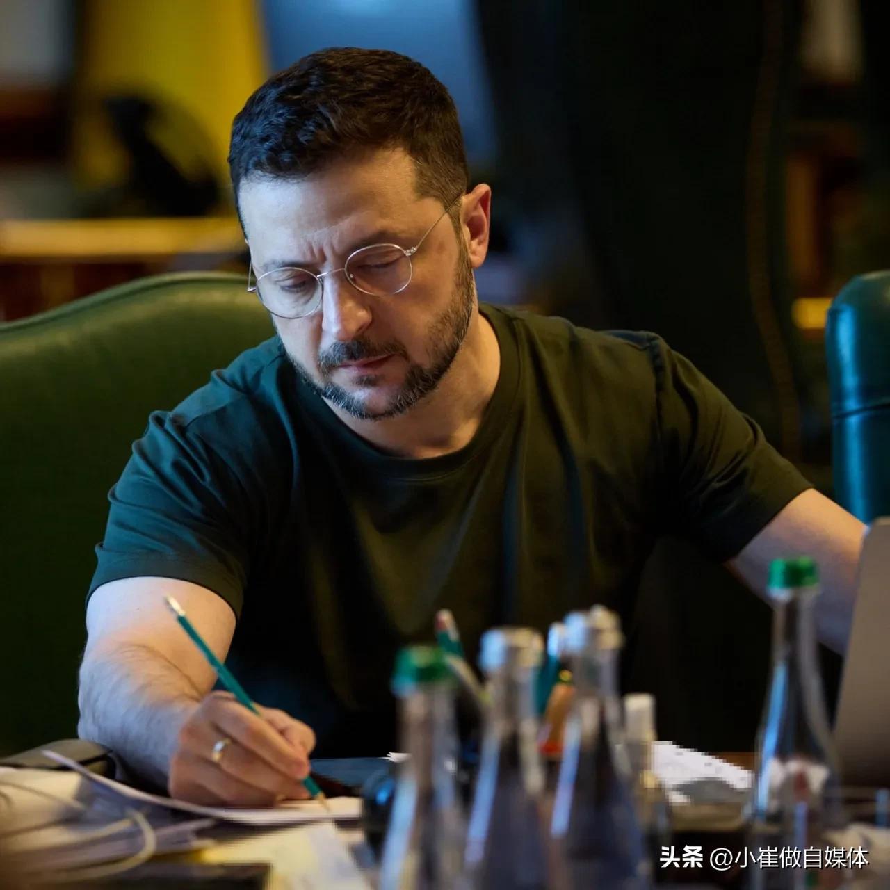 泽连斯基称愿意为实现和平做出妥协！

3月30日，泽连斯基在接受采访时表示，当前