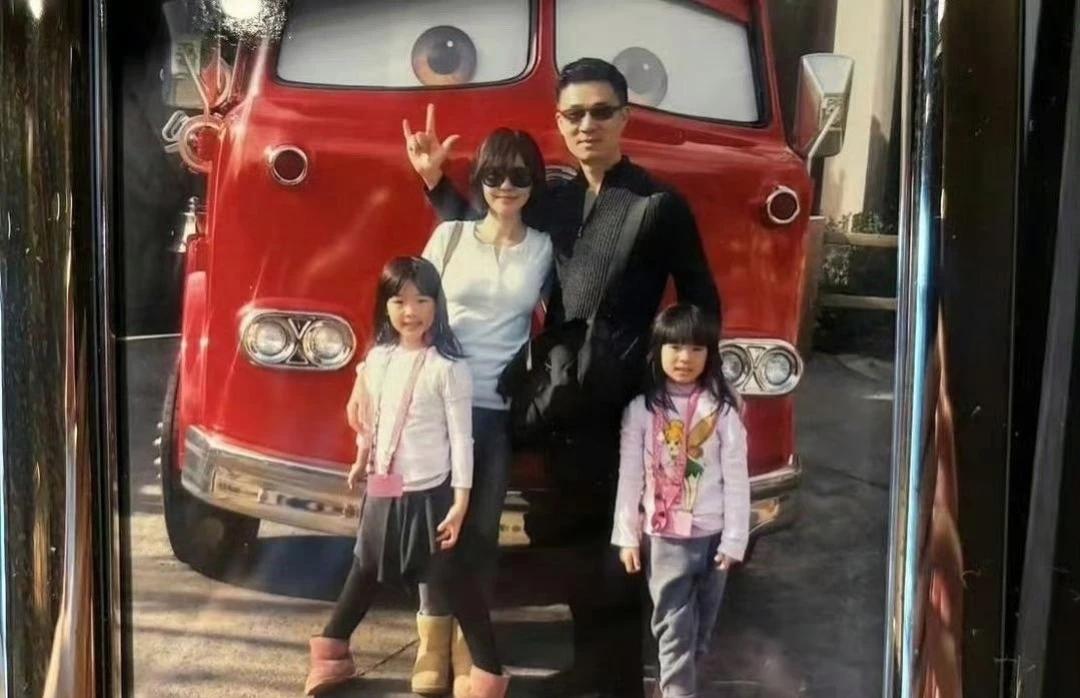 小S说她都46岁了，可一点不显老，你觉得她看上去像大妈不？