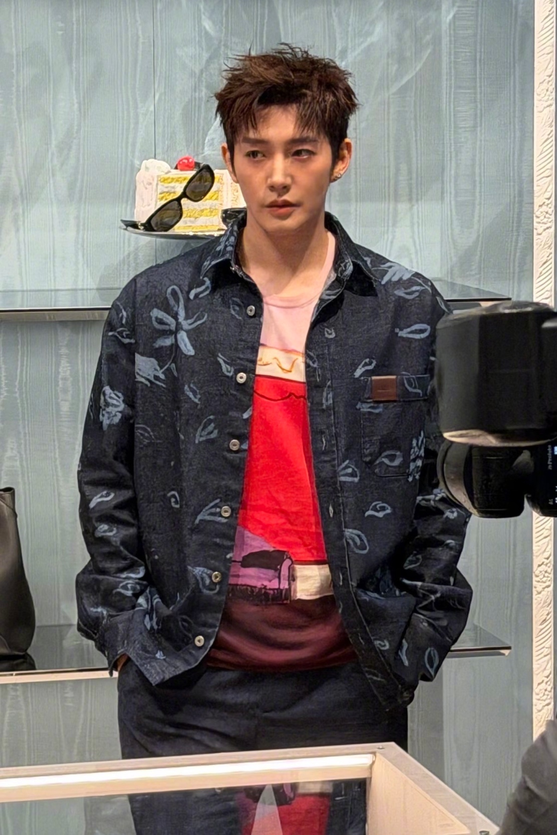 邓为｜品牌活动生图直出小脸、宽肩、清爽短发，瘦下来后五官轮廓更立体了，就这状态不