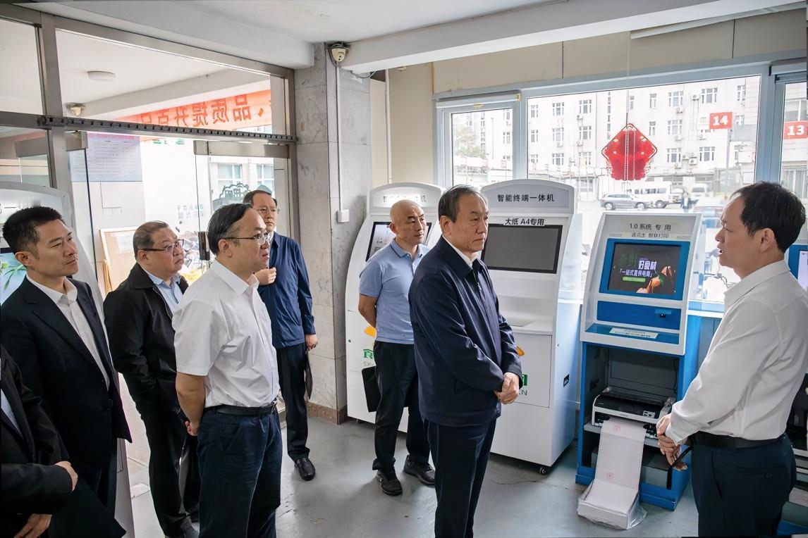 5月9日，中国农发集团党委书记、董事长孔繁新赴中农食迅调研，强调要强化创新驱动，