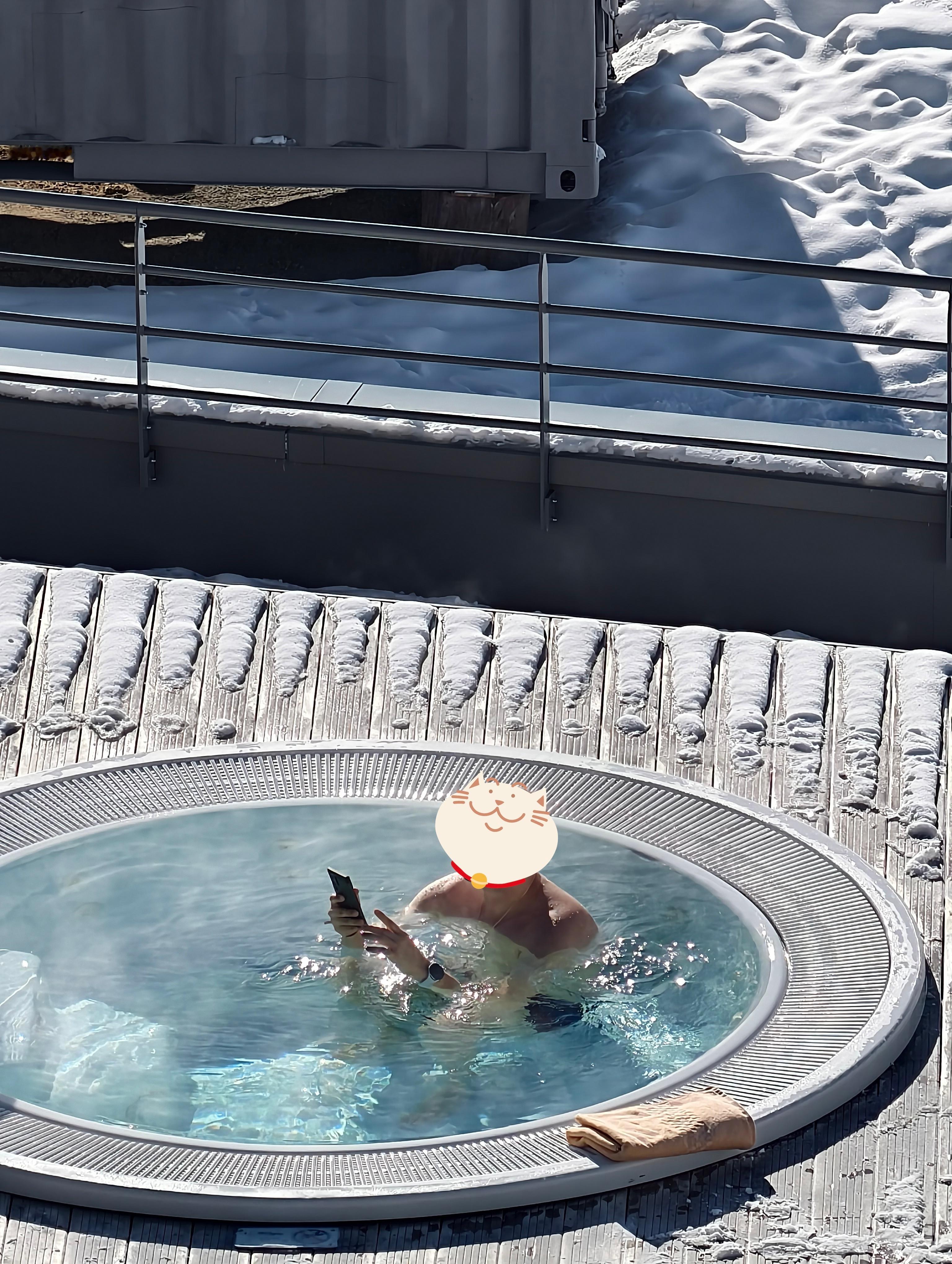 我们东亚男孩什么时候才能拥有这种松弛感…♨️希望我还来得及去体验[苦涩]争分夺秒