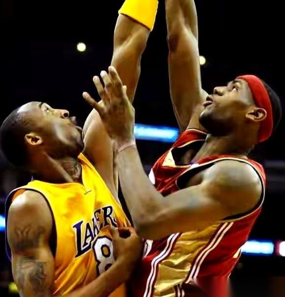 说实话，詹姆斯什么时候退役，我一点都不关心。
甚至他搞不搞什么退役巡演，也无所谓