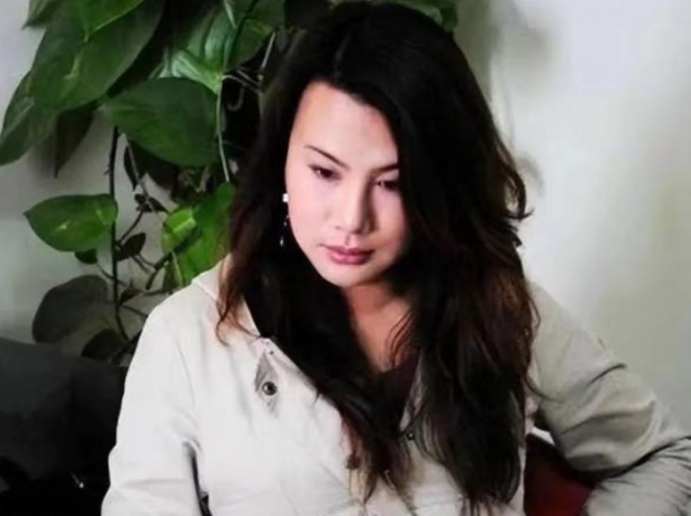 “你为什么不碰我？”1998年，安徽23岁的小伙子结婚了，却拒绝和新娘洞房，连着