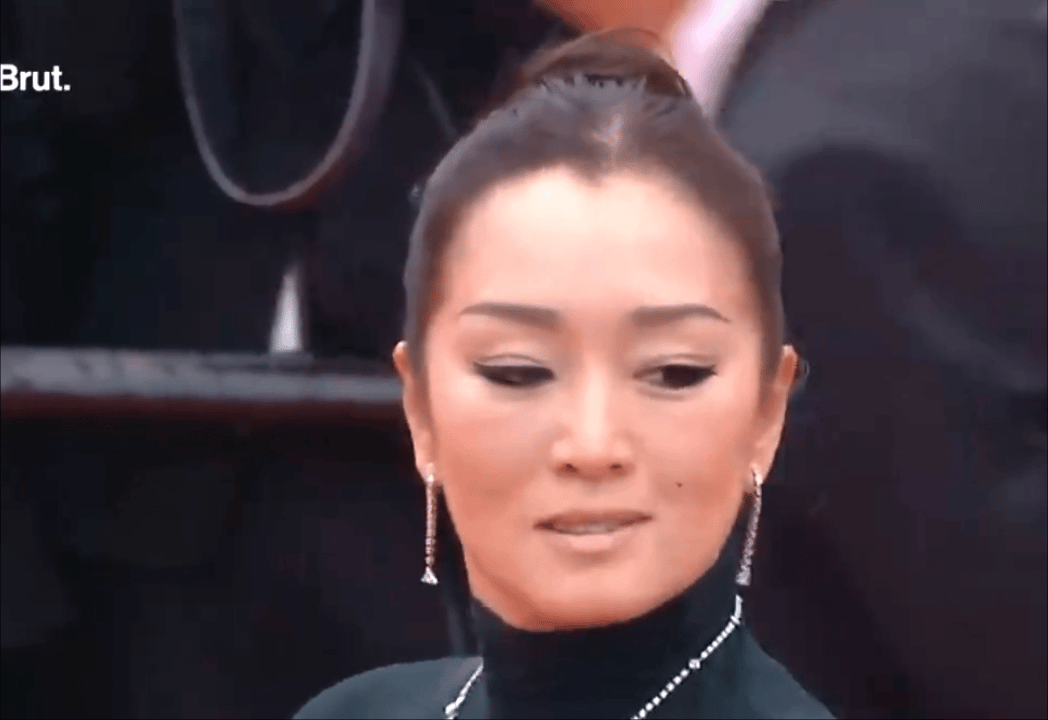 还得是巩俐啊！戛纳这一秀，满脸写着姐就是女王，“壮”气外露。有没有发现巩俐从来就