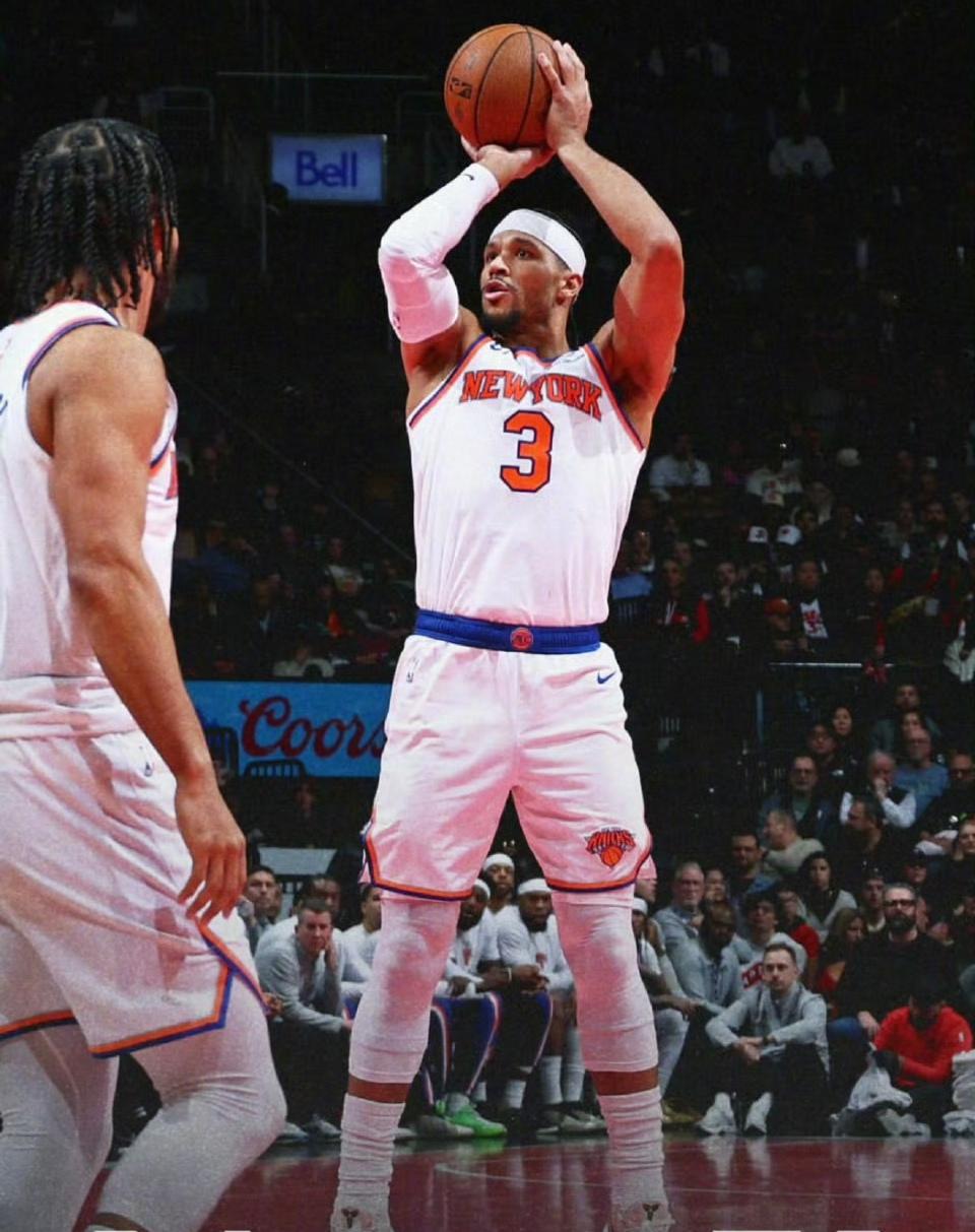 猛龙高开低走，英格拉姆真的带不动。
NBA杯赛尼克斯117：101轻松淘汰猛龙；