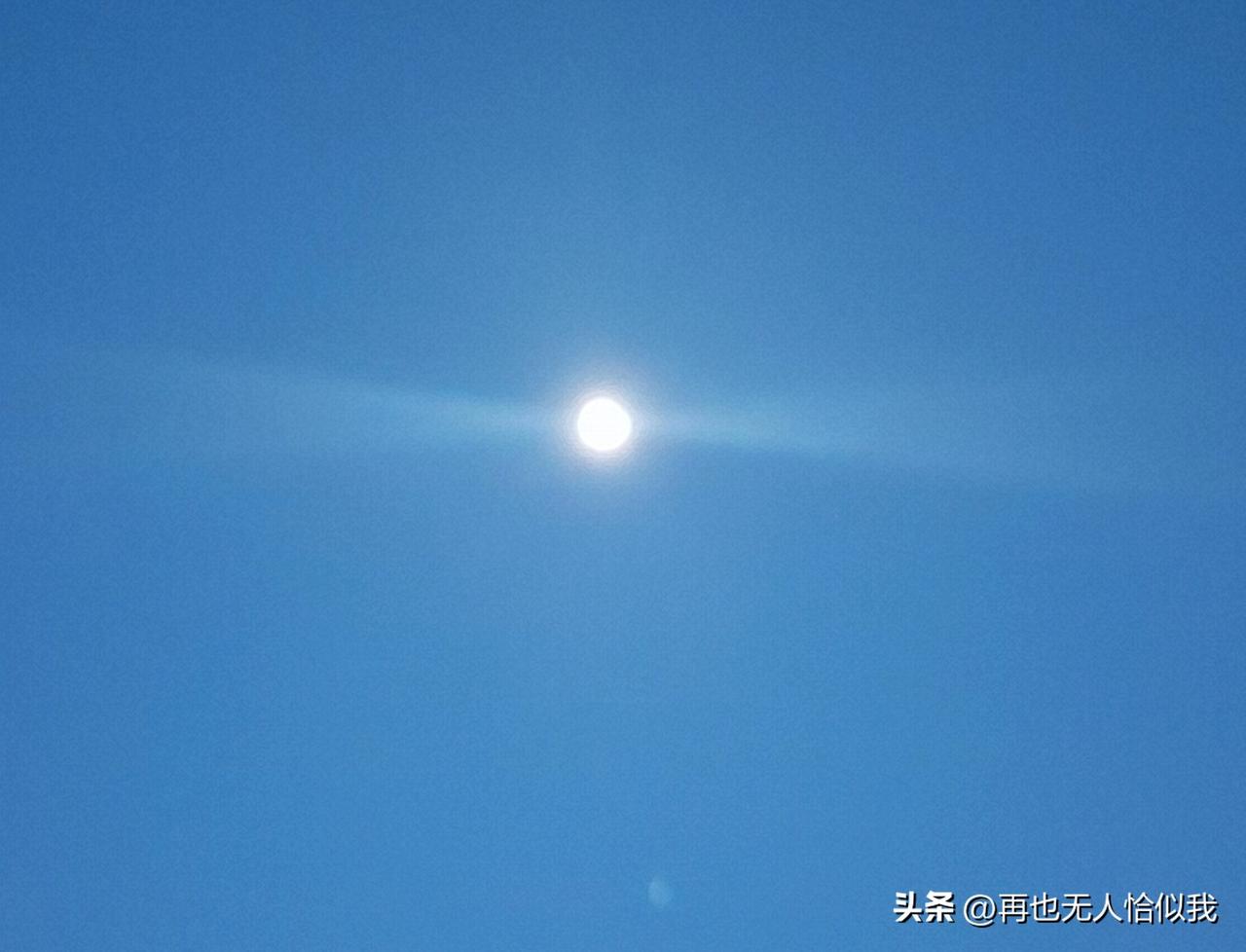 等   你

月儿弯了
我在月圆等你
日头落了
我在黄昏等你
春天来了
我在花下