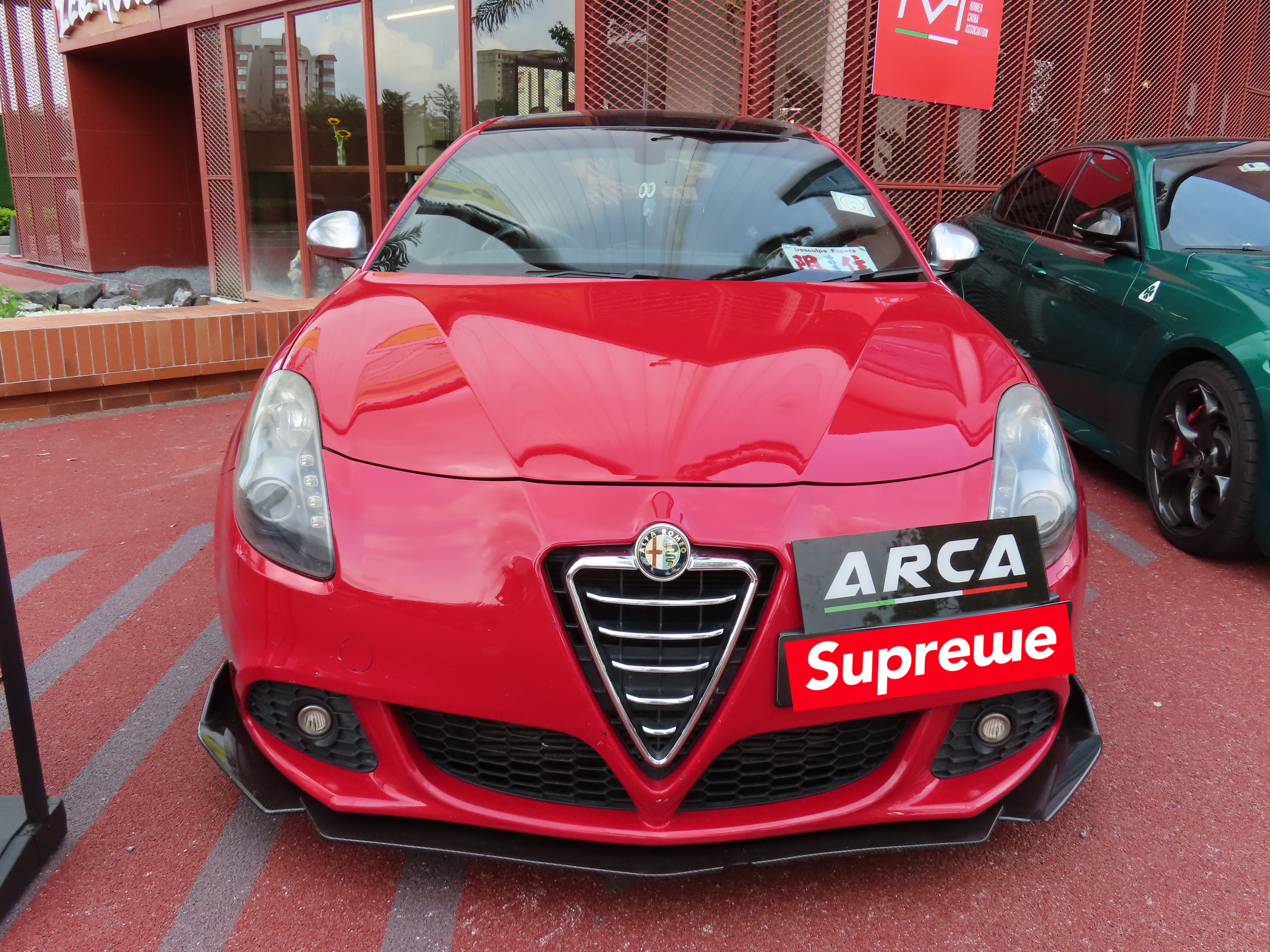 阿尔法罗密欧Giulietta，是AR生产的“高尔夫”，用于接替前代车型147。
