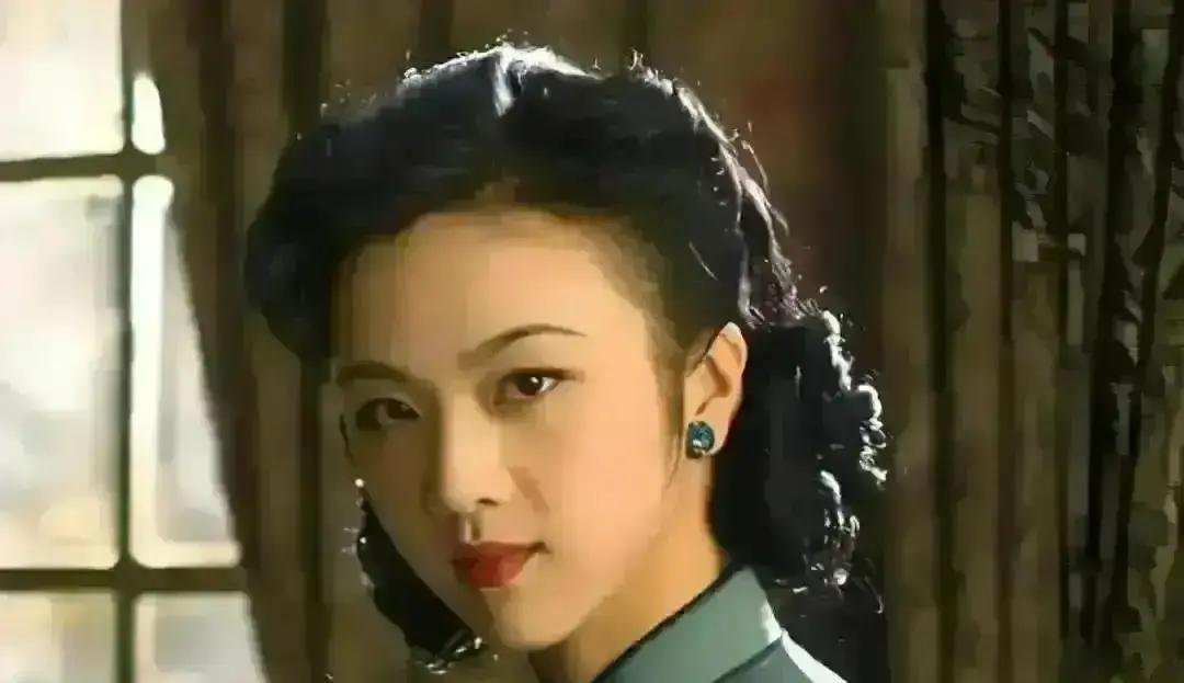 亲密戏不亲了，演员松一口气
 
横店新上线的AI搭档3.0，把接吻、拥抱全搬进绿