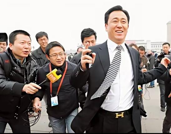 许家印庭审认罪！昔日首富落幕！
 
4月13日至14日，许家印案在深圳中院公开审