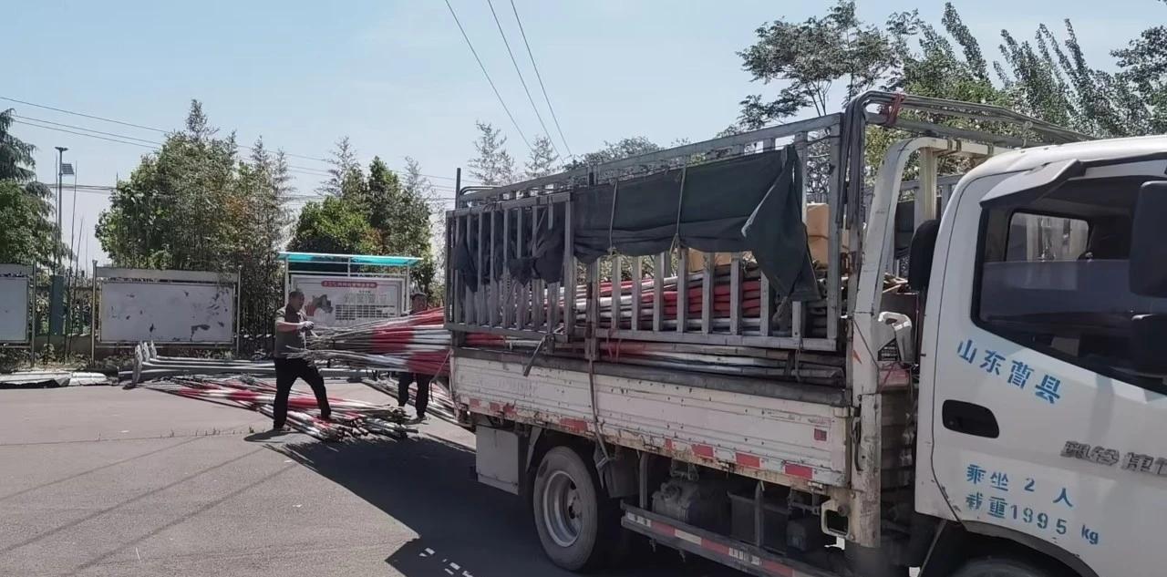 万根竹竿齐“上阵”！曹县筑牢防溺水安全防线

      为有效预防和减少溺水事