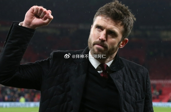 据英国媒体talkSPORT首席记者亚历克斯·克鲁克透露，卡里克曾险些击败许尔策