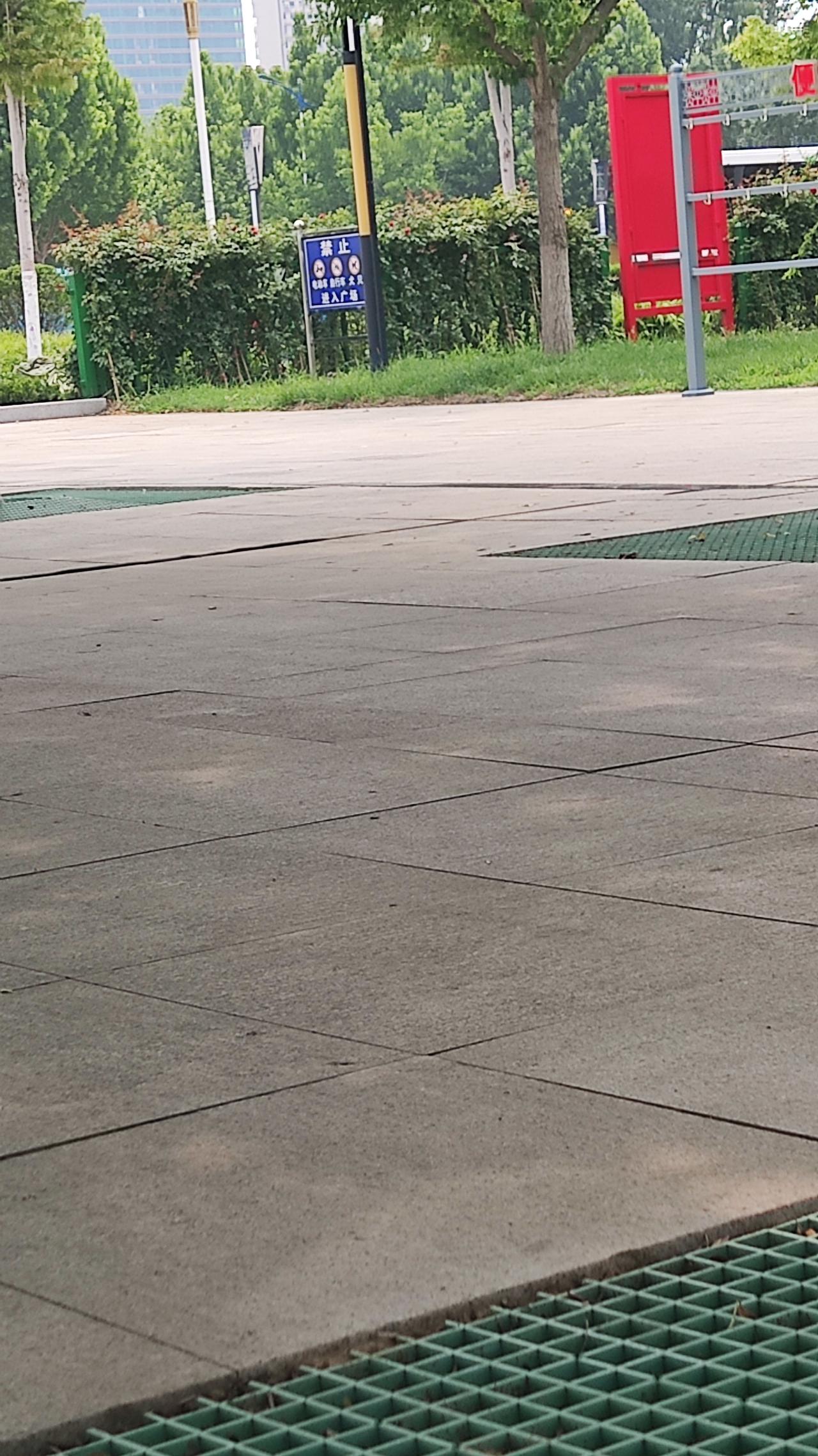 韩了别人心，红了你自己。真正脚踏实地做好事的，不会那么大张旗鼓的宣传，更不会浪费