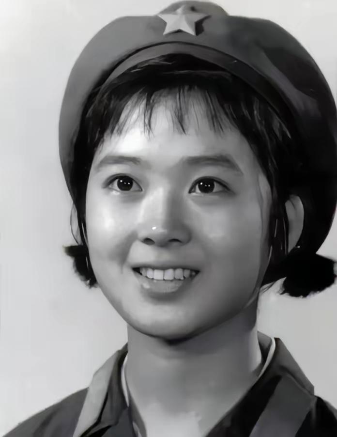 上世纪60年代的一天，妇联专门派人，把女医生韩秀荣强行带走。对此举动，韩秀荣问：