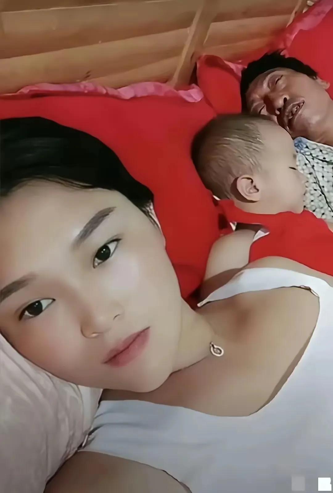 这绝对是因为爱情，与金钱无关