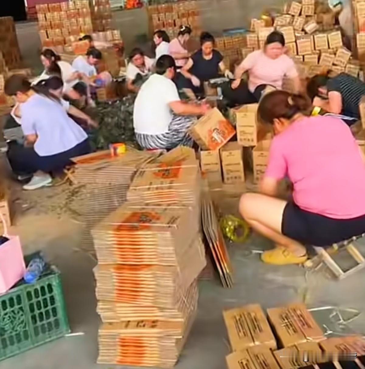 一个人在家做电商，今天订单量又创新纪录，也是三年来第一次突破2000单，平时基本