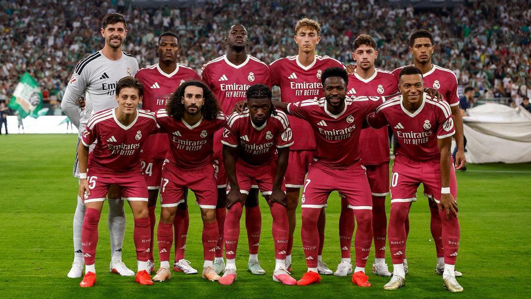 本场比赛首发合影📷西甲联赛皇家贝蒂斯vs皇马halamadrid ​​​