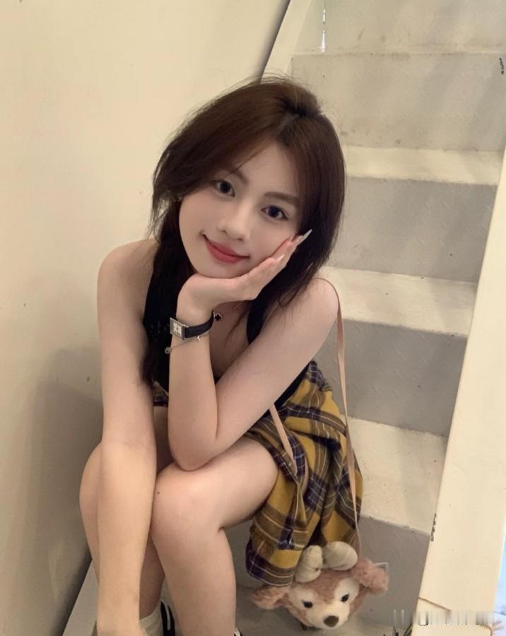 2026年22：01我听到一个老太婆的对话谁谁谁要查那笔账！！！
