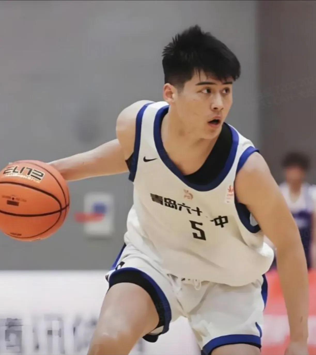 中国U18男篮(71-86)新西兰U18男篮，止步半决赛，对方整体要高出我们国青