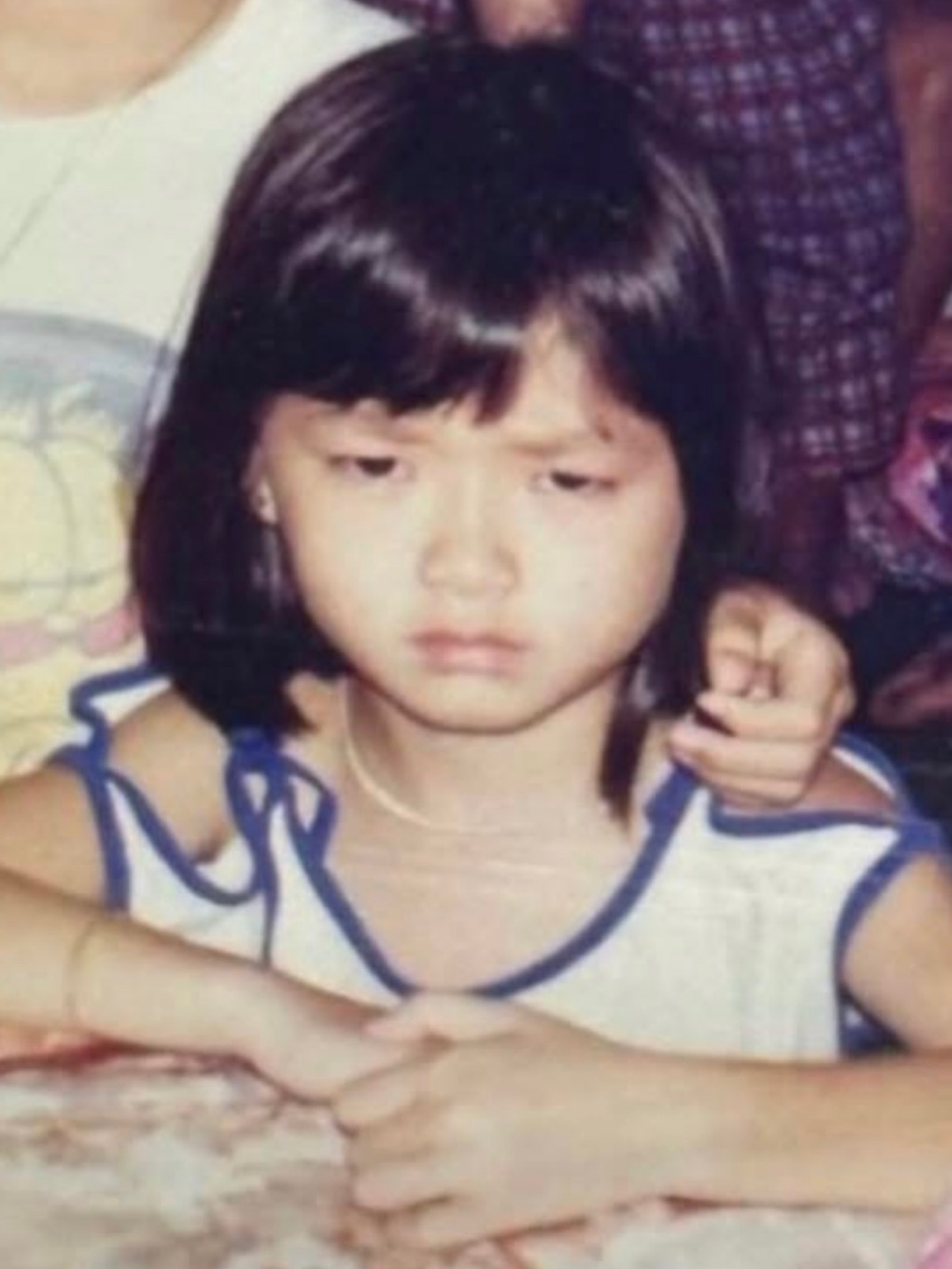 哈哈哈，好可爱啊，1993-1995左右的廖子妤，以及1994的潘怡心。 