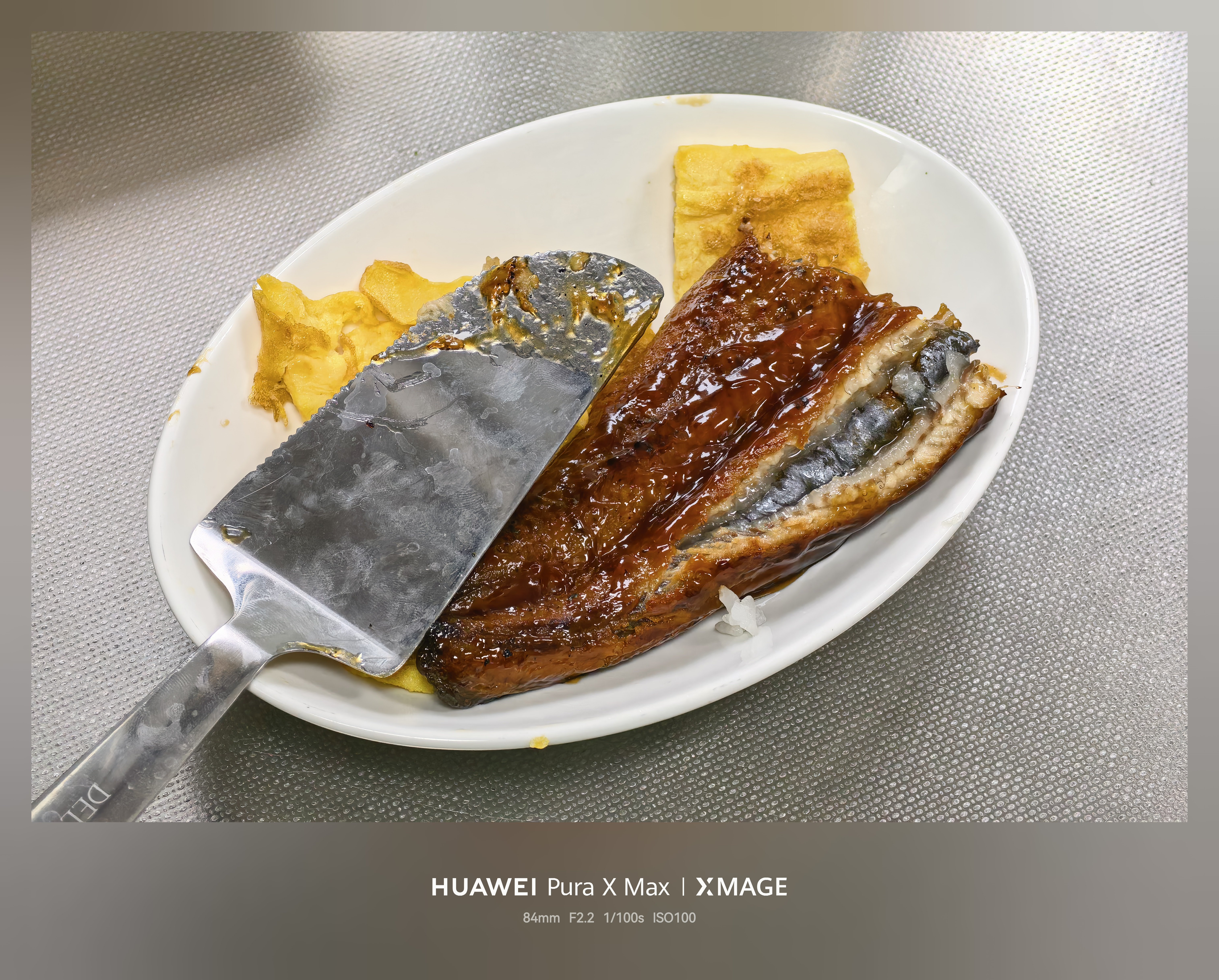 从健身房回来，发现桌上有鳗鱼，开心