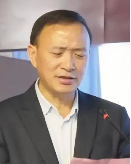 衡阳市的南华再传捷报，南华大学附属第二医院原院长彭秀达，今天官宣

老彭身上的光