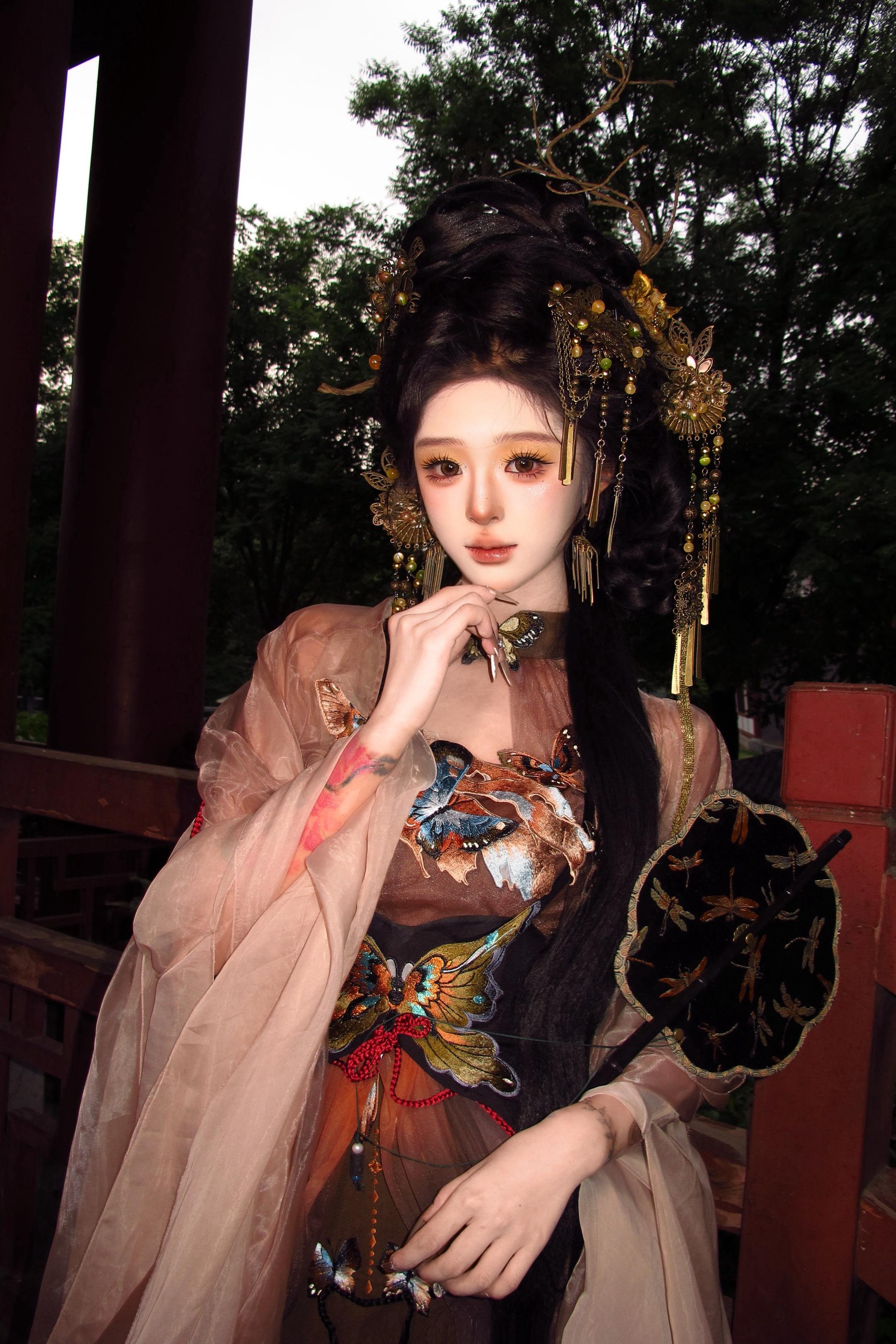 昨夜又见当年弃我不归郎。