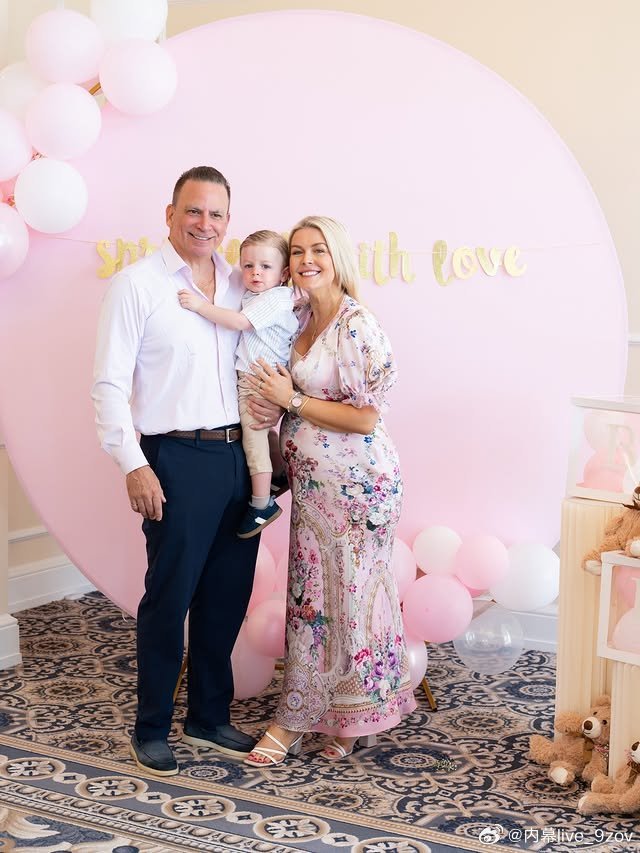 白宫发言人晒孕妇照 她表示还有几周就要临盆了“真不敢信还有几周就能欢迎我们的小女