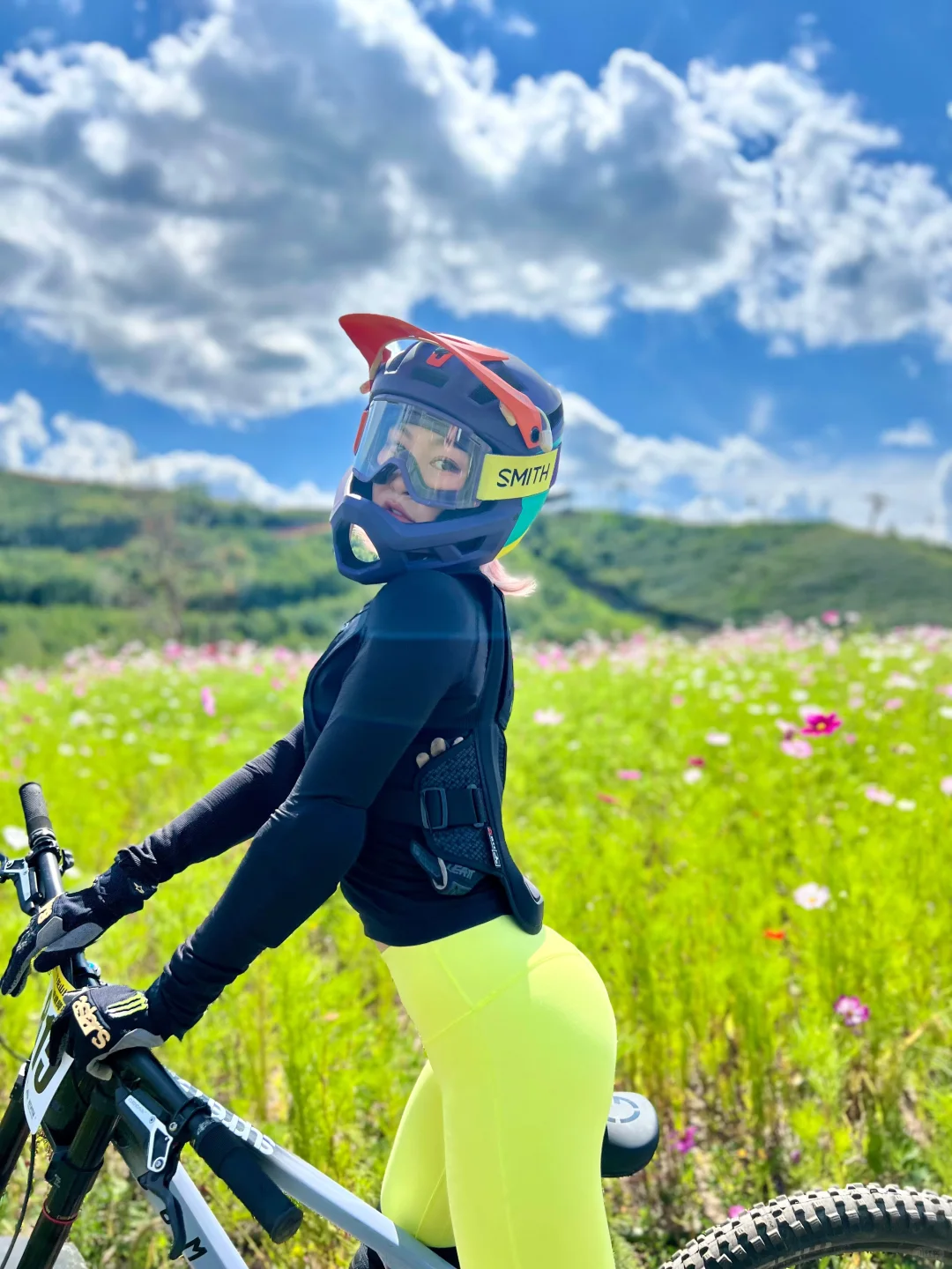 就穿瑜伽裤骑车！怎么了！