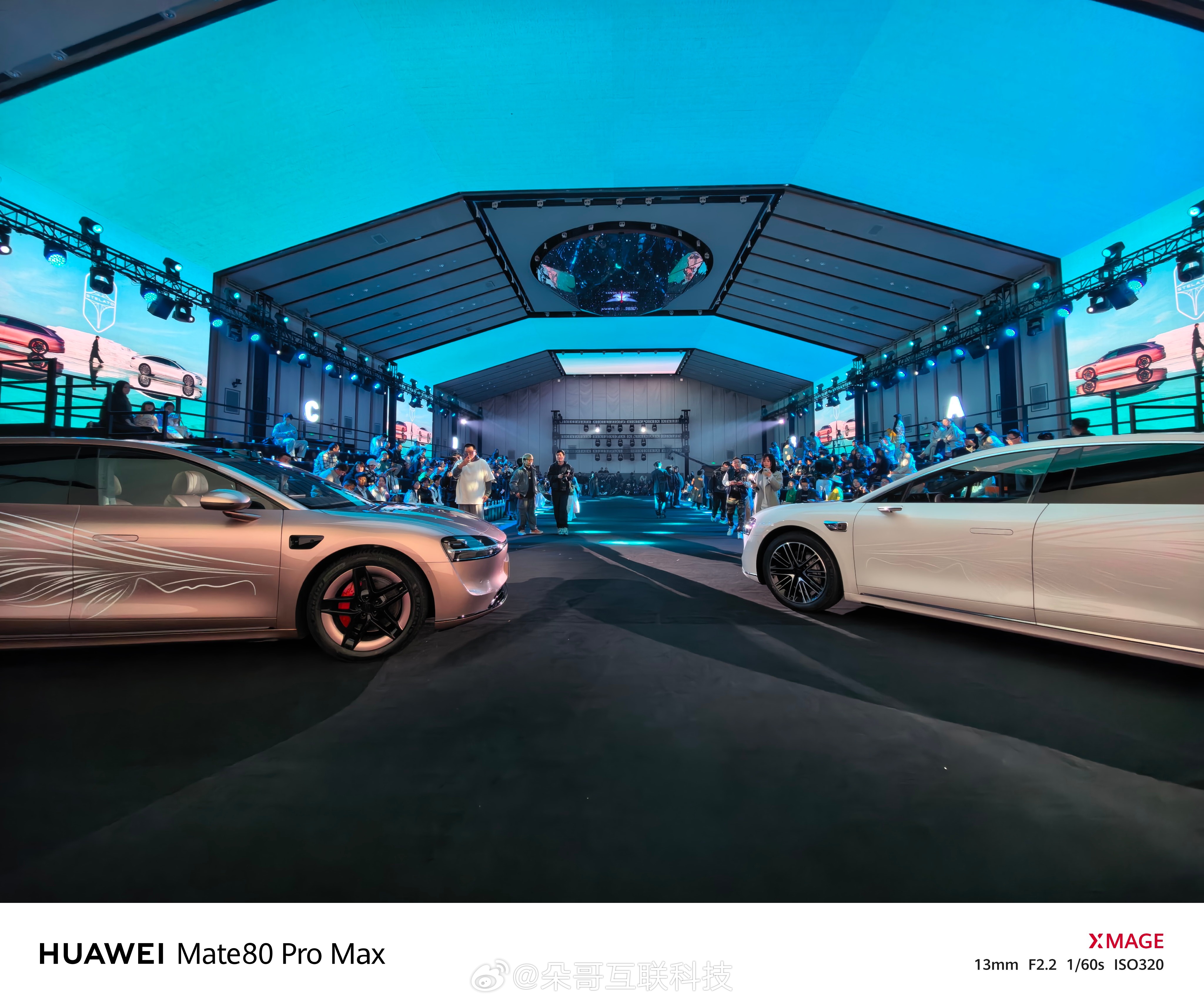 带大家云逛AW2026北京时装周现场✨当汽车与高定美学碰撞享界真的把「优雅」刻进