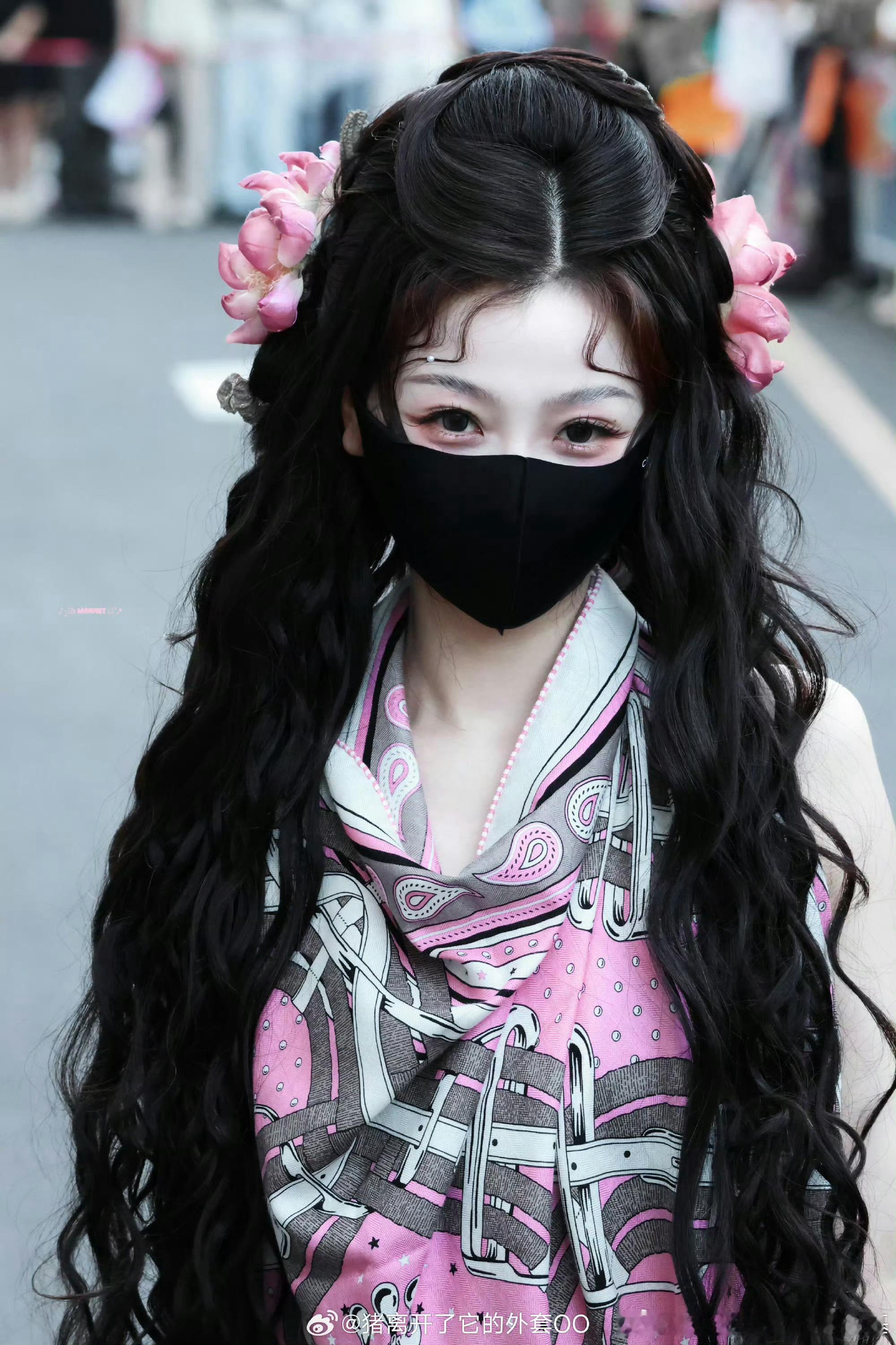 念相思妆造廉价感感觉很有动漫的感觉 不廉价 