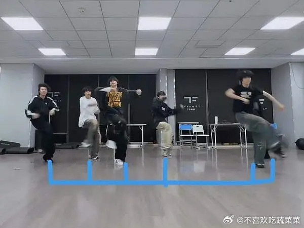 tg  四四队型都站不好吗？ 