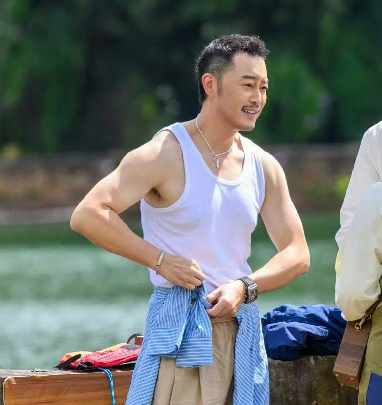 OMG，沙溢的肌肉💪 ​​​