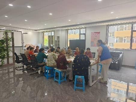 万柏林区王化街道九三社区开设老年便民课堂
 
近日，万柏林区王化街道九三社区开展