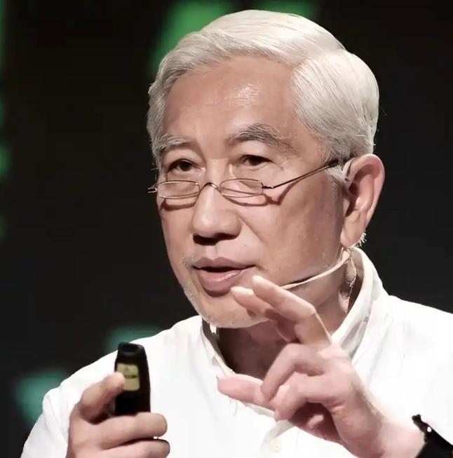 [微风]2023年，清华大学教授柳冠中说：搞无人驾驶汽车，无人商店、无人酒店我不