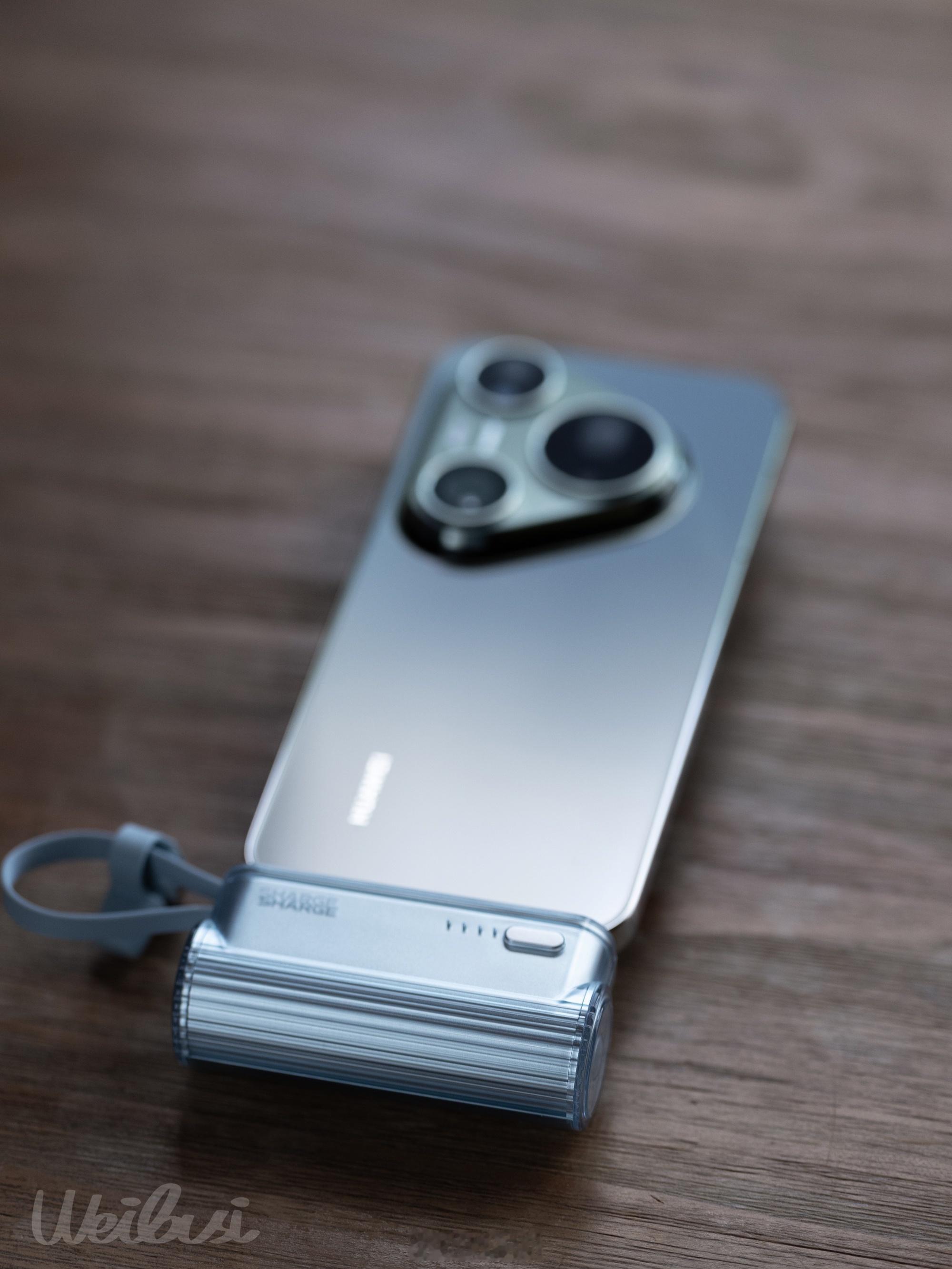 「品魏 · 闪极随⾏ Mini2 Pro 移动电源 」作为时刻要保持电量 100