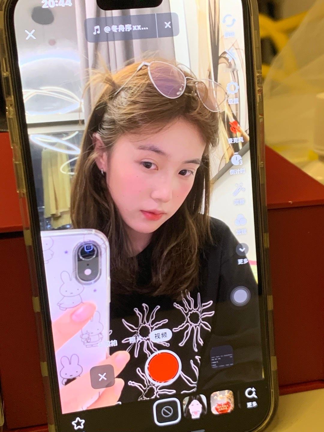 又到了发色最好看的时候 ​​​