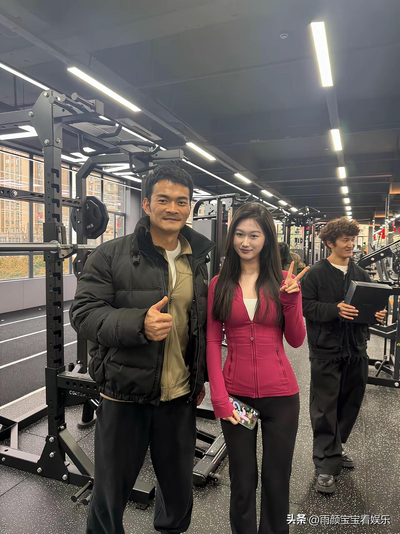 这么漂亮的的女生，估计李伟刚也会动心吧？