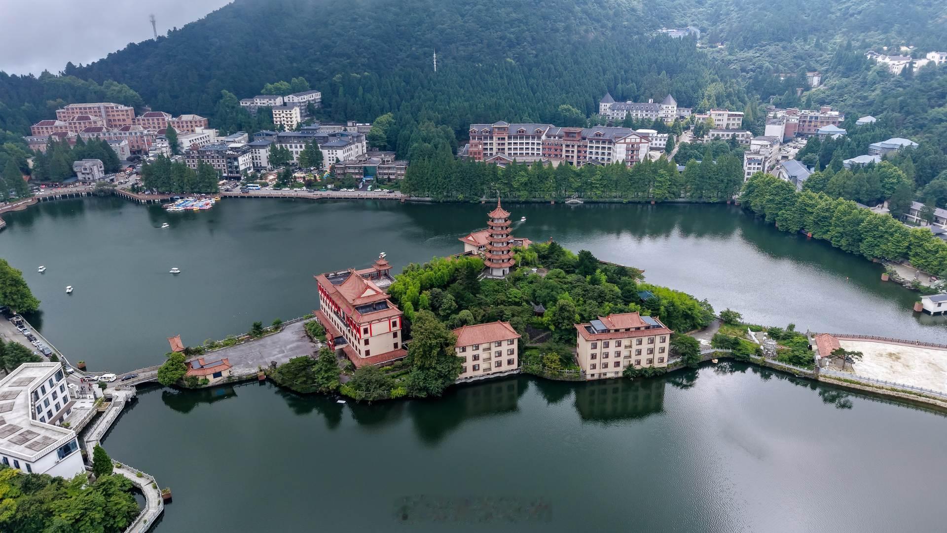 咸宁今夏有点冷 咸宁今夏有点冷！近期大火的「咸宁溪游记」避暑线路，不少武汉朋友都