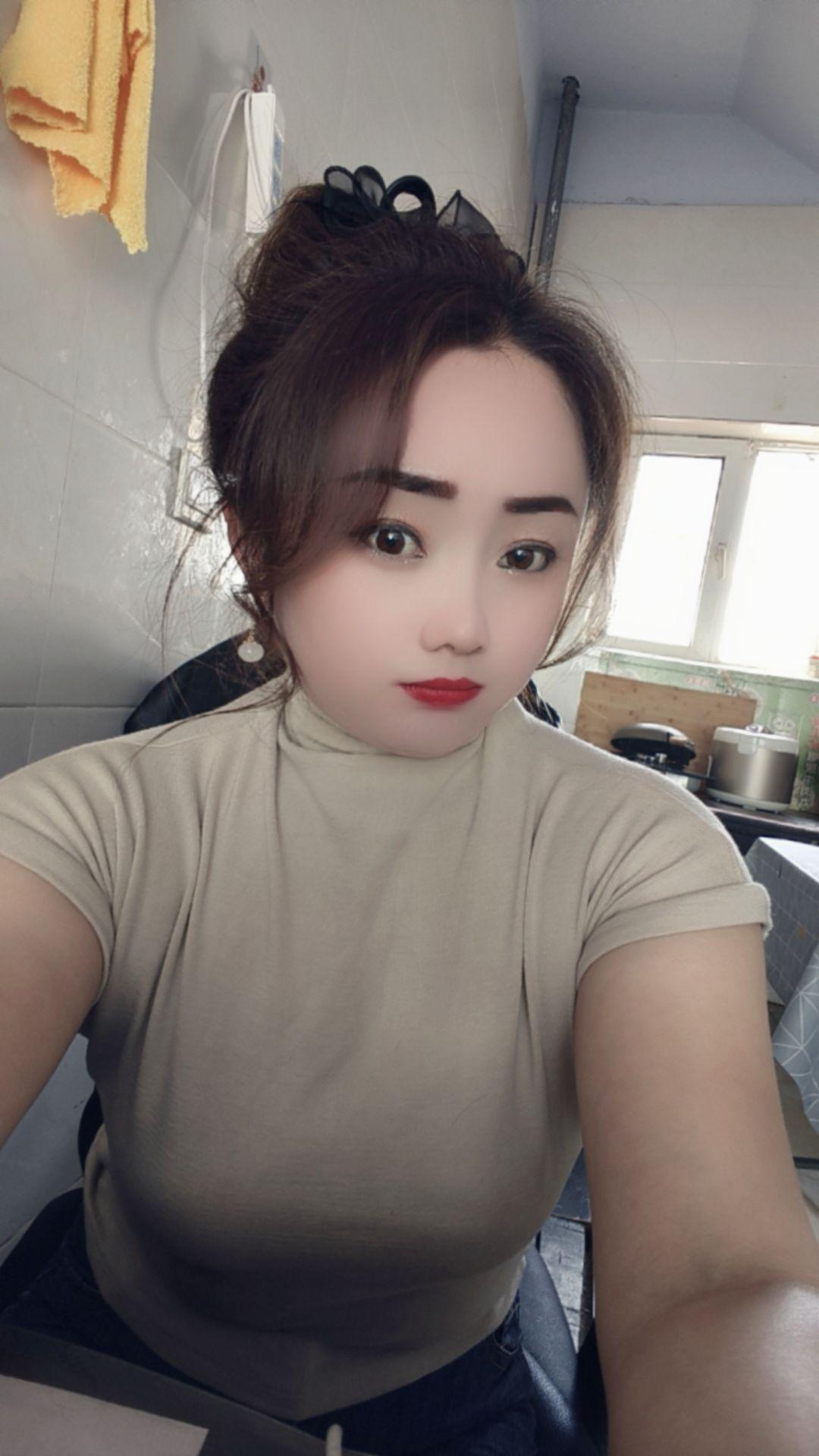 后来才知道，有些风景只适合路过，就像天边的落日 美的刚好，却留不住…