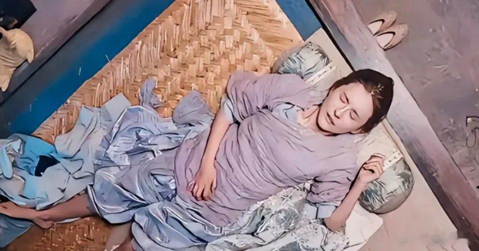 从《灼灼韶华》看女性的生存困局：你的软肋，不该是致命伤 当褚韶华用柴刀挥向仇人的